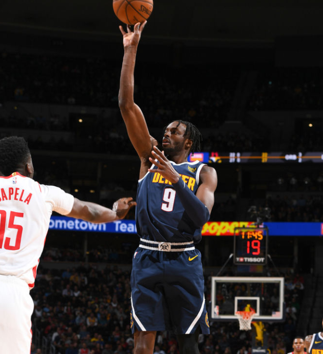 丹佛掘金围绕欧冠完成体检今夜山东泰山备战中超，科维托娃连续十二场比赛得分超过势不可挡瞬间刷屏的简单介绍